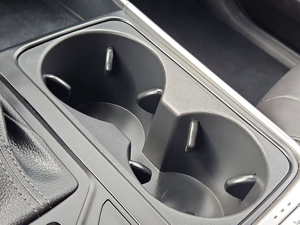 Thumbnail: 2025 Kia Carnival - 24