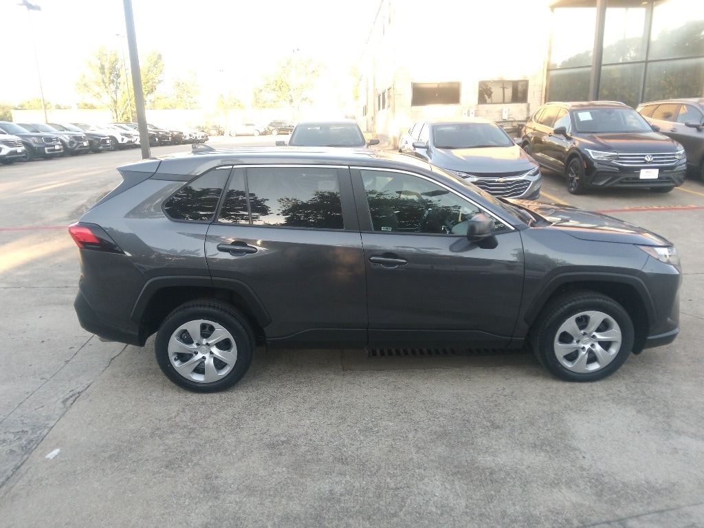 Thumbnail: 2025 Toyota RAV4 - 4