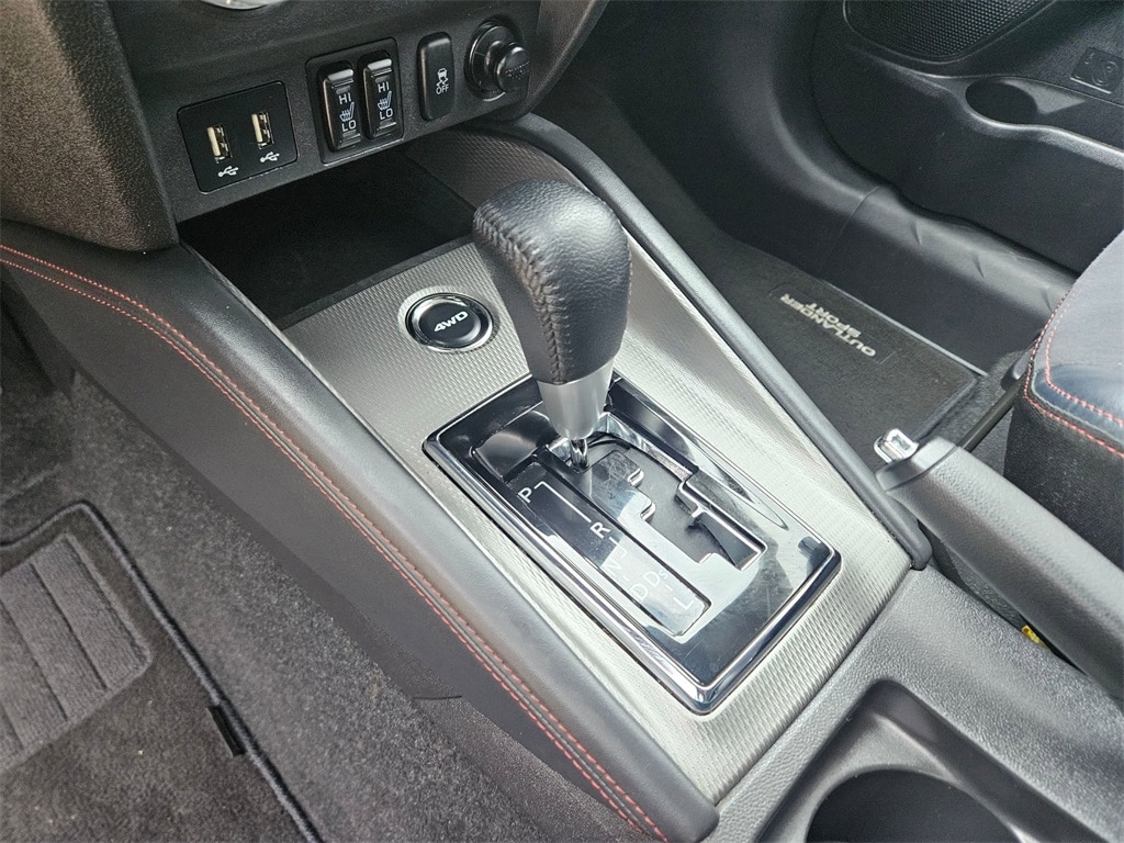 Thumbnail: 2024 Mitsubishi Outlander Sport - 25