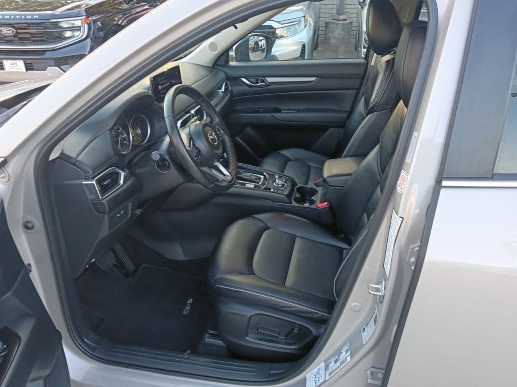 Thumbnail: 2025 Mazda CX-5 - 4