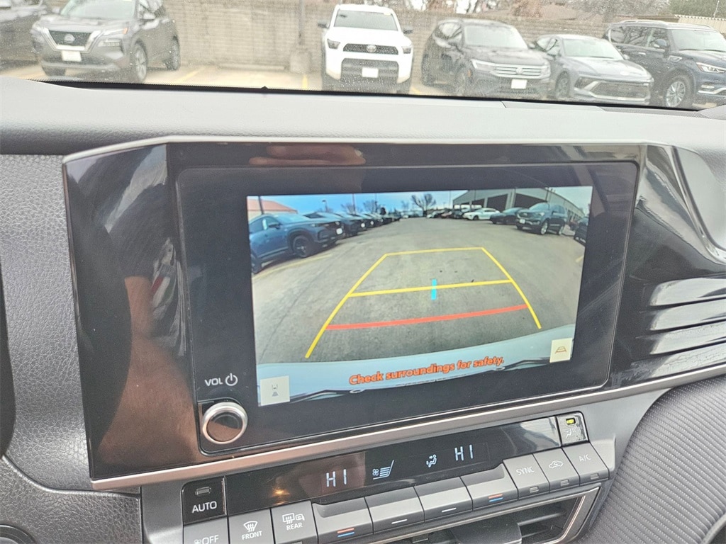 Thumbnail: 2025 Toyota Camry - 22