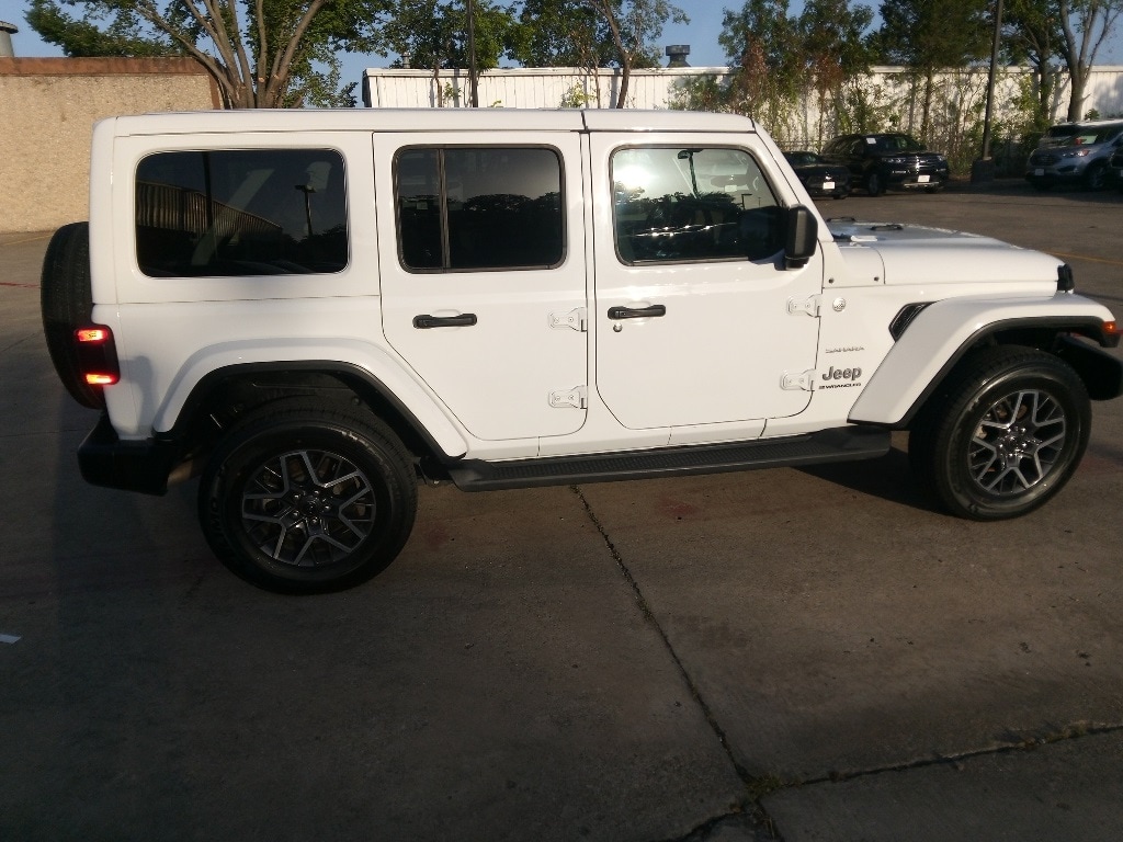 Thumbnail: 2024 Jeep Wrangler - 7