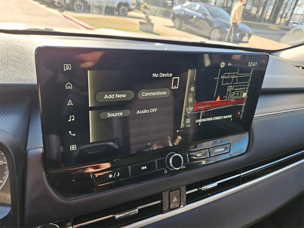 Thumbnail: 2025 Mitsubishi Outlander - 21