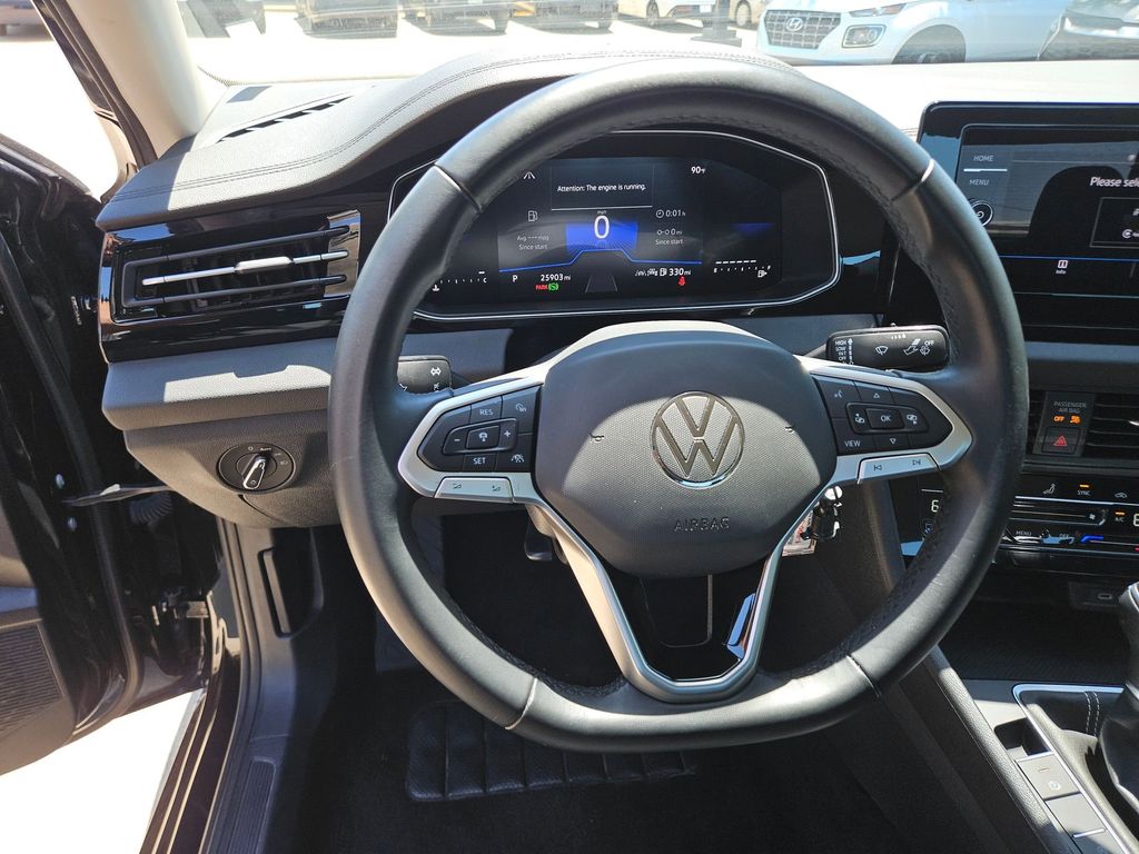 Thumbnail: 2025 Volkswagen Jetta - 18