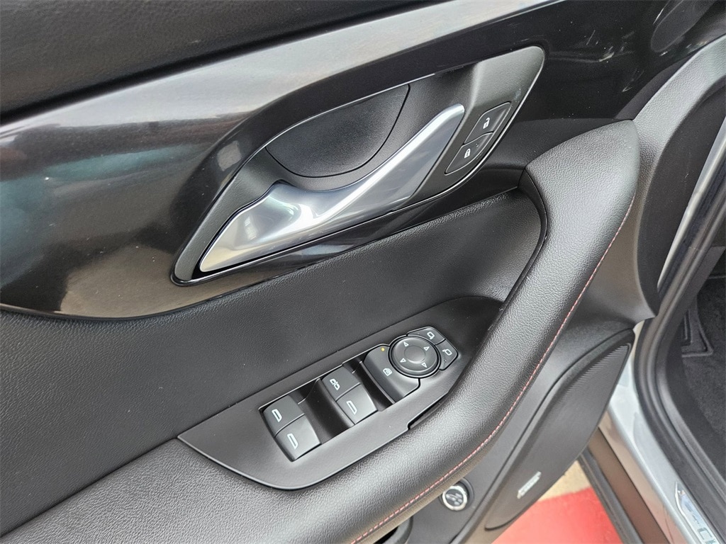 Thumbnail: 2025 Chevrolet Blazer - 14