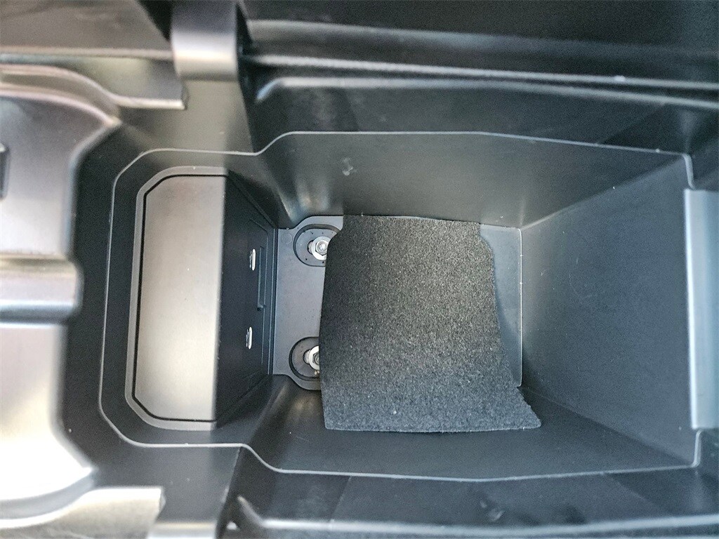 Thumbnail: 2025 Mazda CX-50 - 28