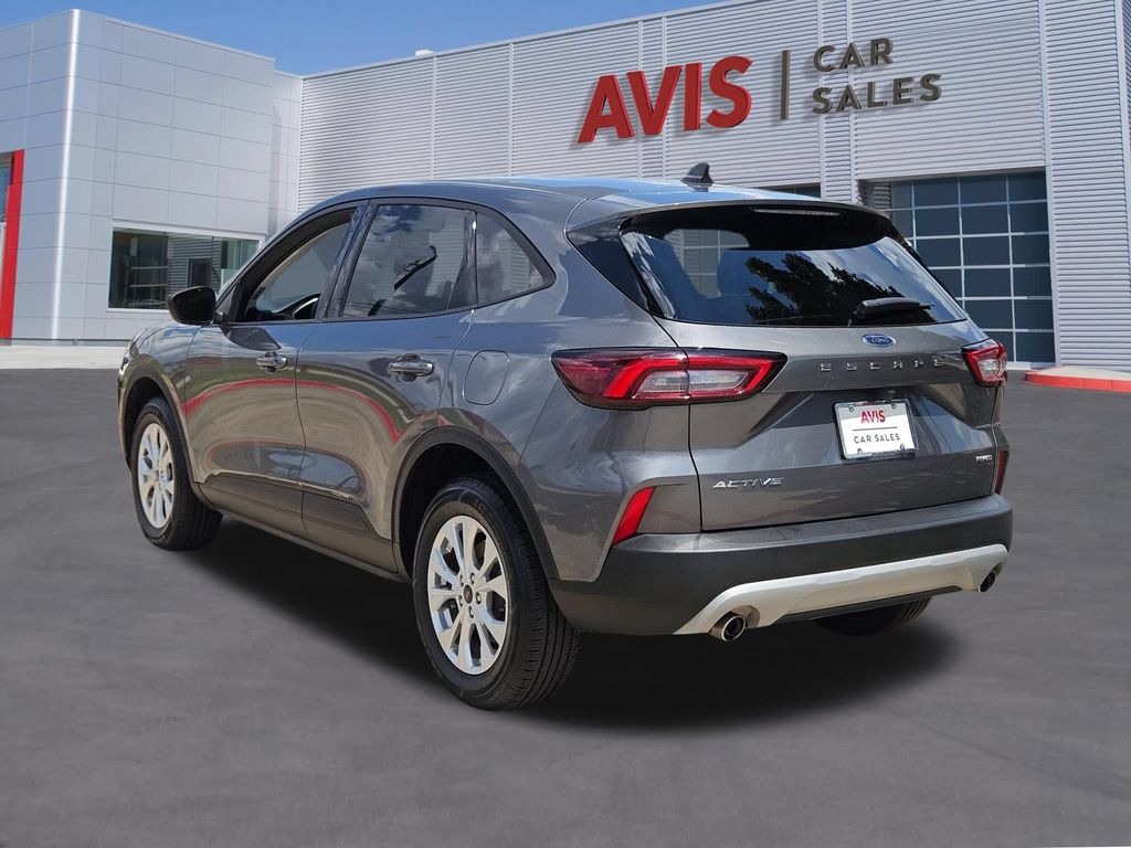 Thumbnail: 2025 Ford Escape - 3