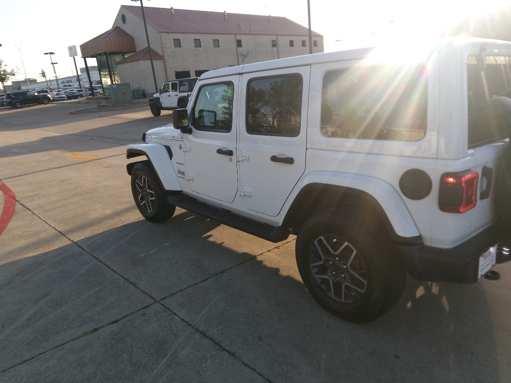 Thumbnail: 2024 Jeep Wrangler - 4