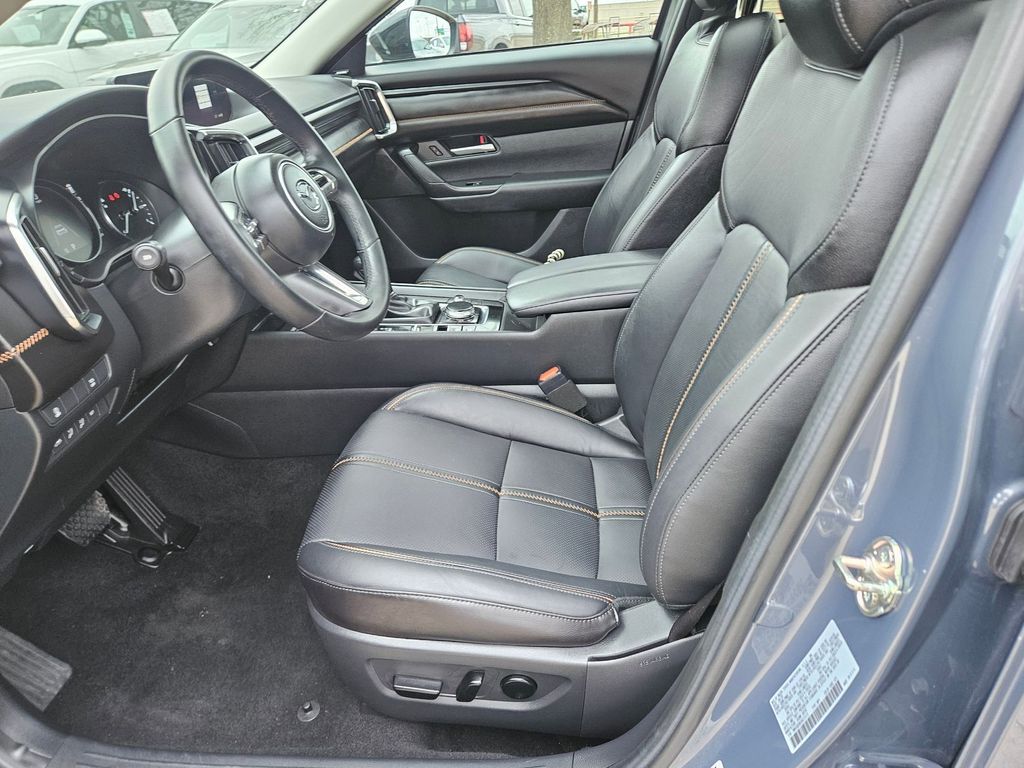 Thumbnail: 2025 Mazda CX-50 - 11