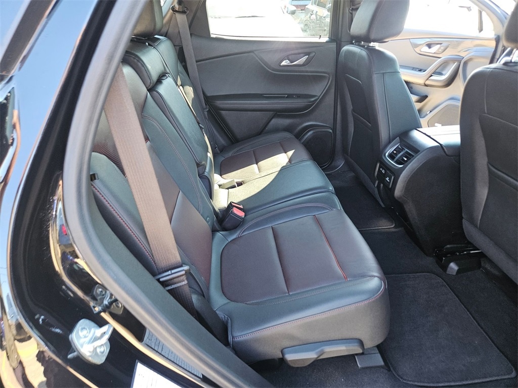 Thumbnail: 2025 Chevrolet Blazer - 28