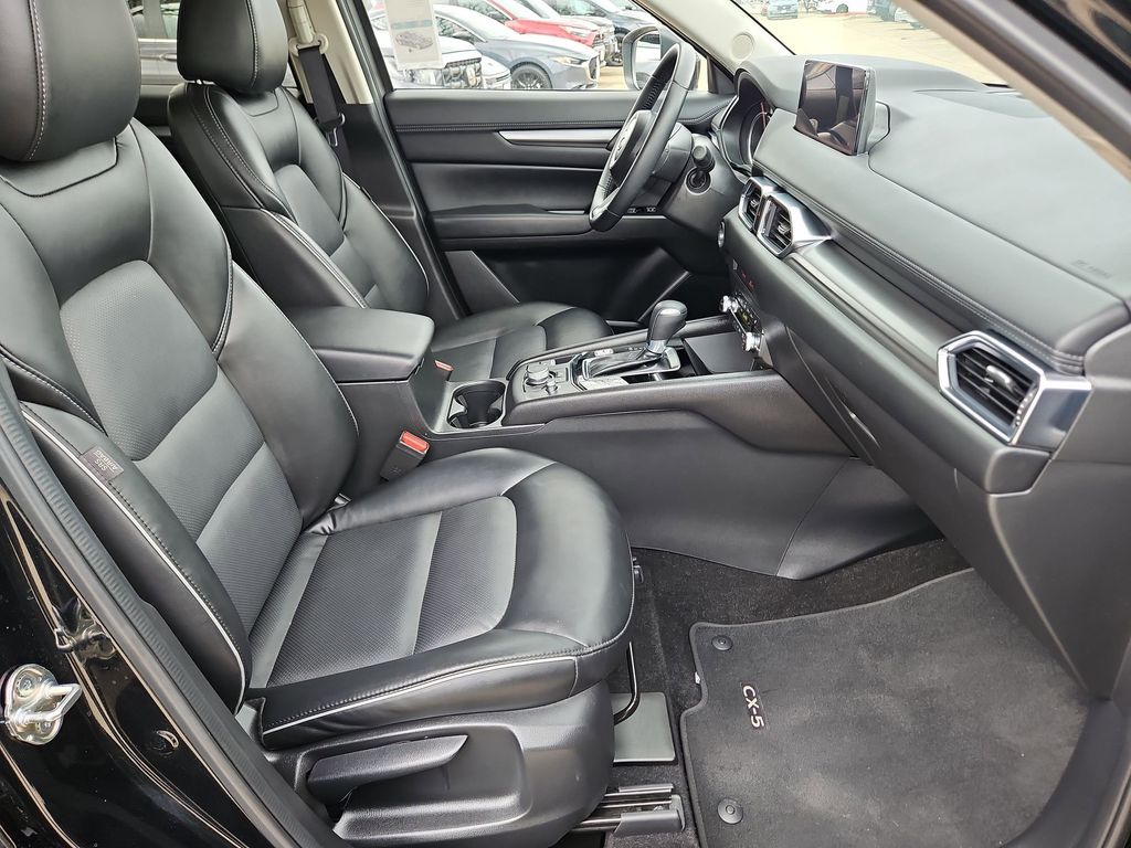 Thumbnail: 2025 Mazda CX-5 - 30