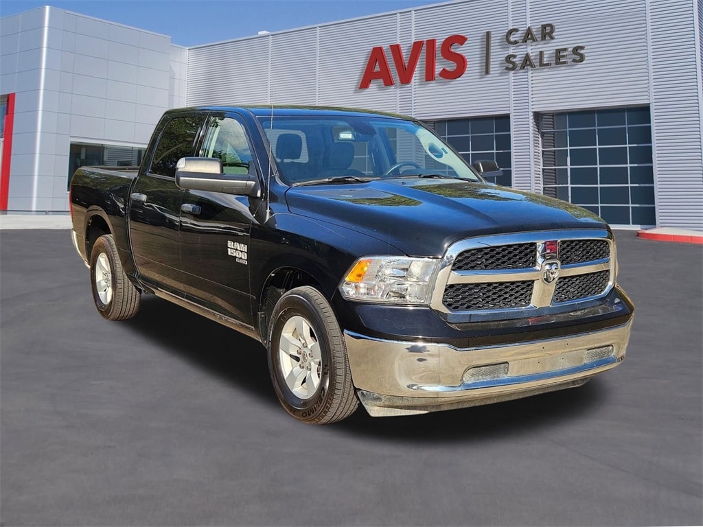 Thumbnail: 2023 RAM 1500 Classic - 3