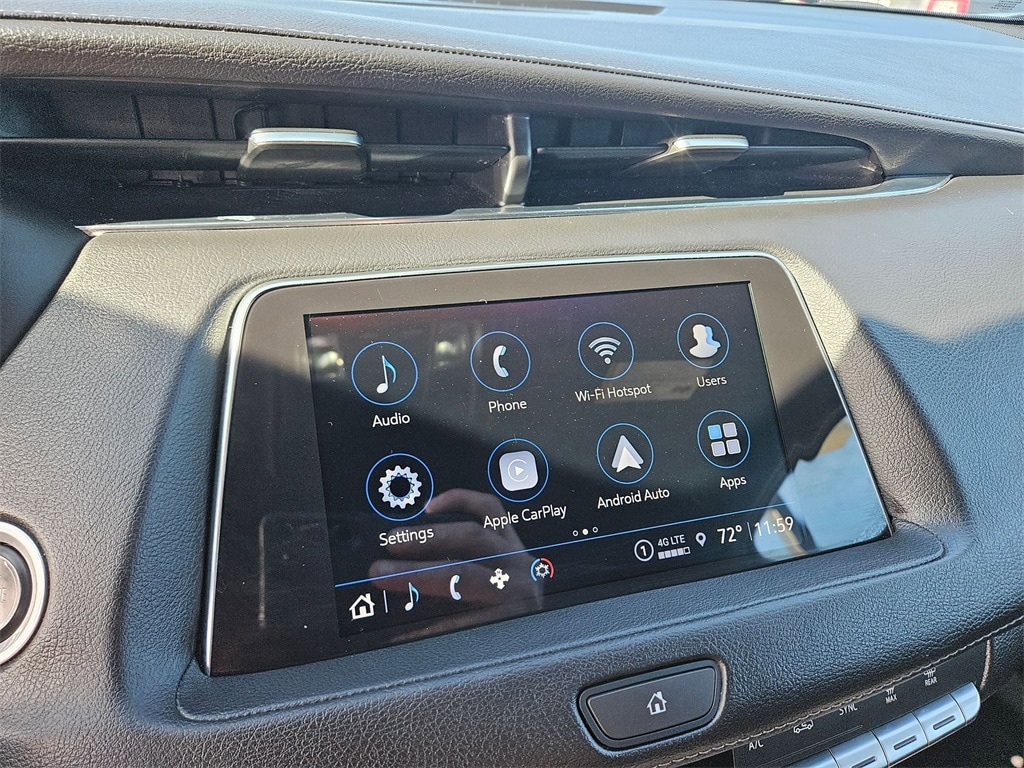 Thumbnail: 2023 Cadillac XT4 - 21