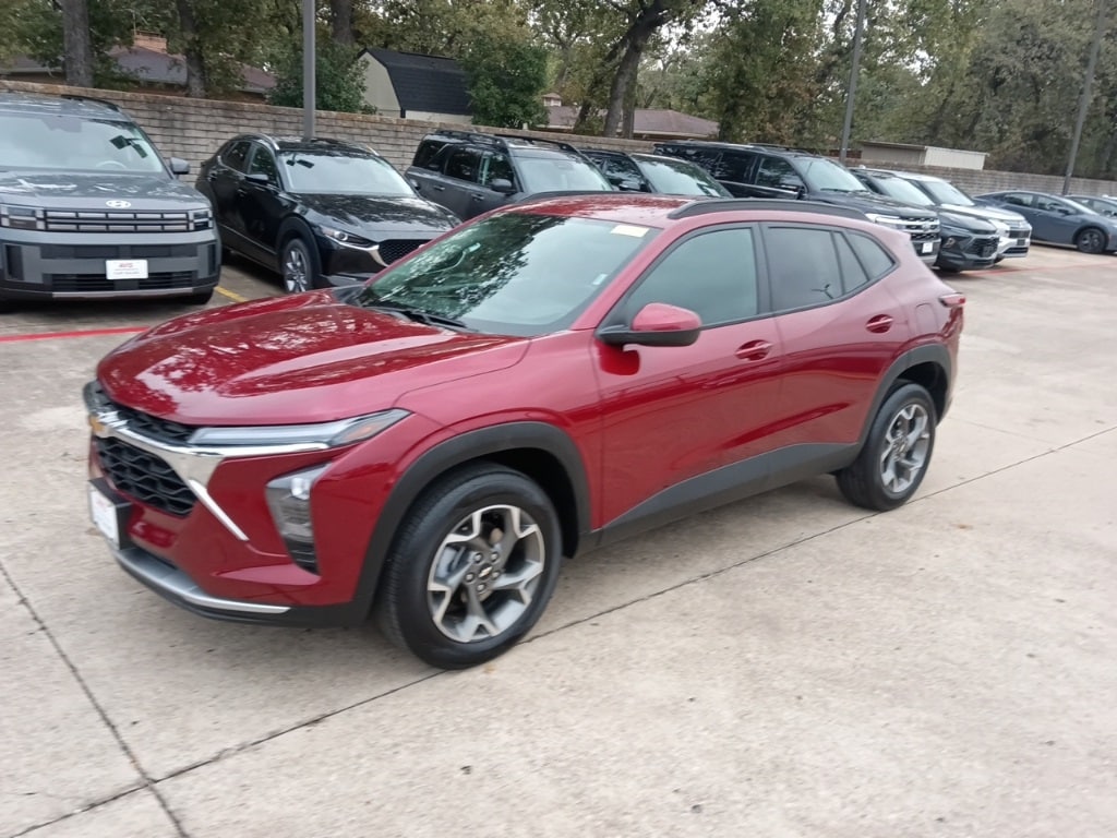 Thumbnail: 2025 Chevrolet Trax - 1