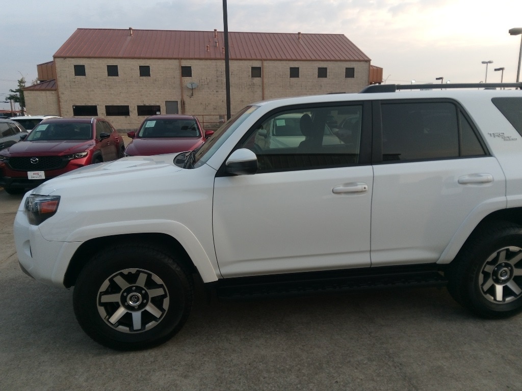 Thumbnail: 2024 Toyota 4Runner - 3
