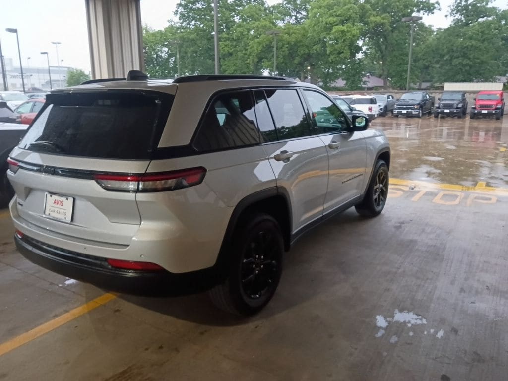 Thumbnail: 2025 Jeep Grand Cherokee - 7