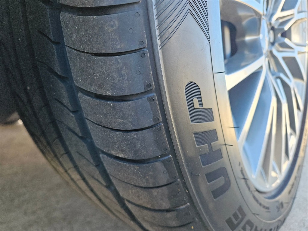 Thumbnail: 2023 Genesis G80 - 29