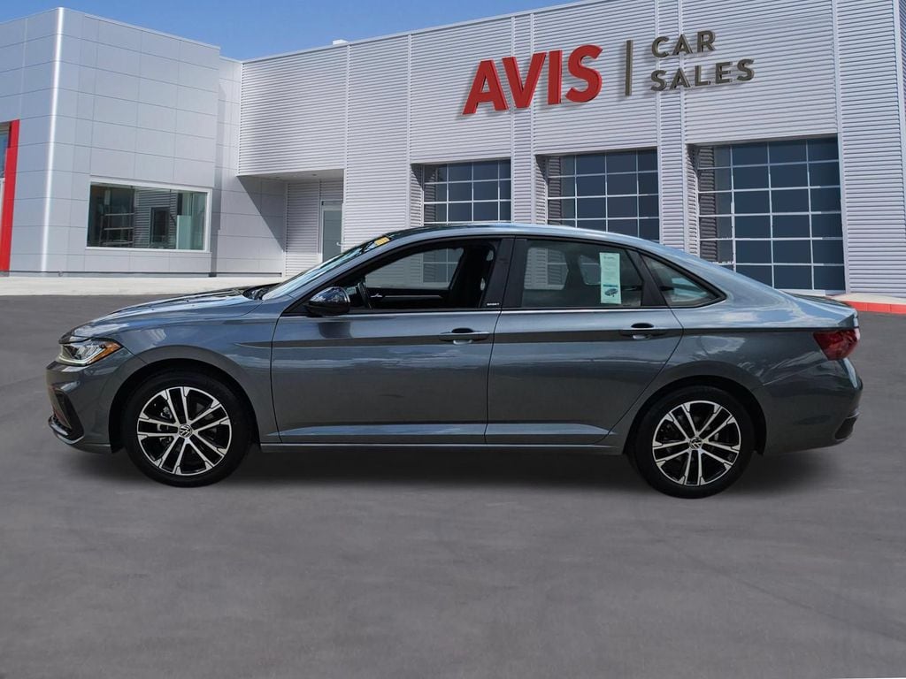 Thumbnail: 2025 Volkswagen Jetta - 2