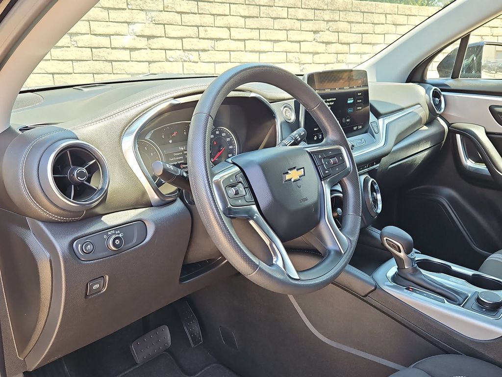 Thumbnail: 2025 Chevrolet Blazer - 15