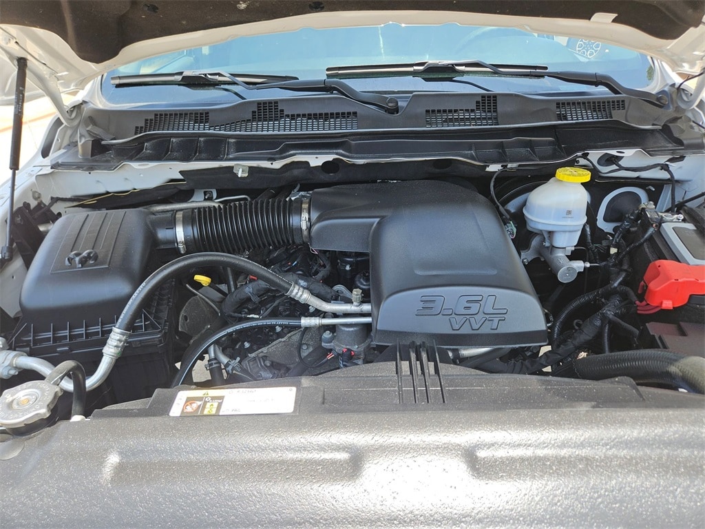 Thumbnail: 2023 RAM 1500 Classic - 34