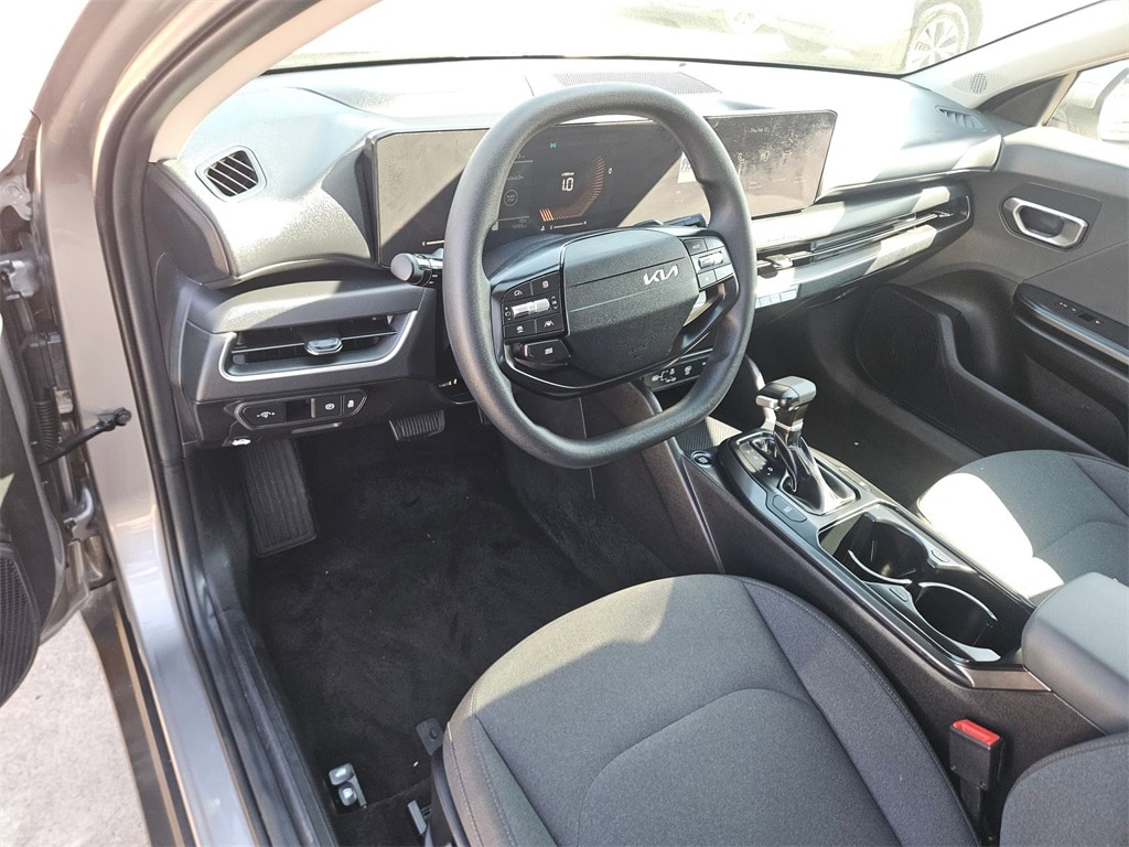 Thumbnail: 2025 Kia K4 - 13