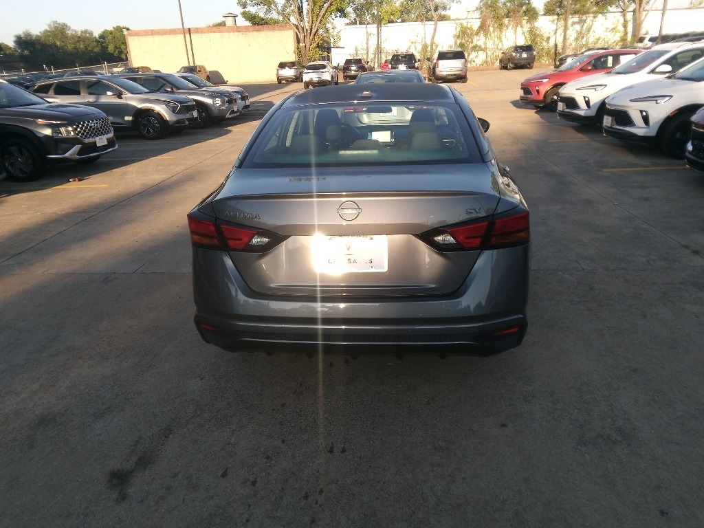 Thumbnail: 2024 Nissan Altima - 6