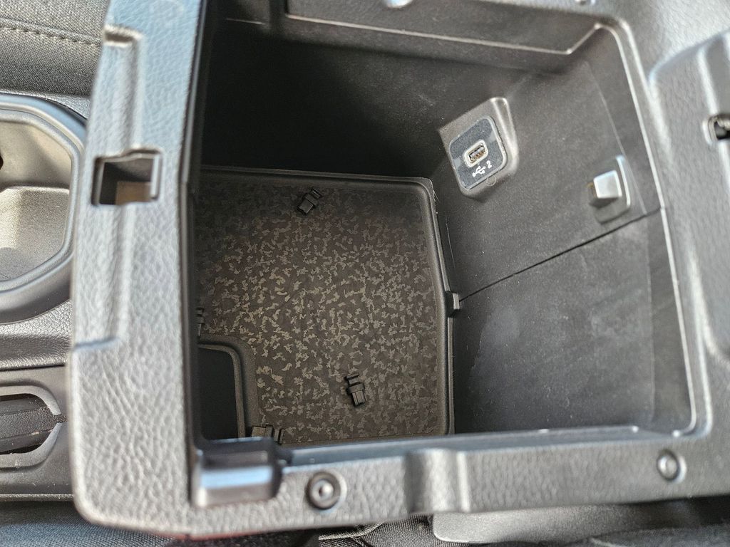 Thumbnail: 2025 Jeep Wrangler - 28