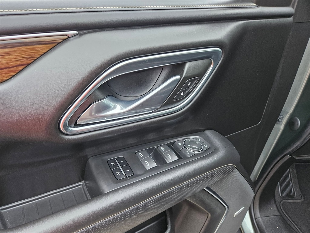 Thumbnail: 2023 Chevrolet Suburban - 15