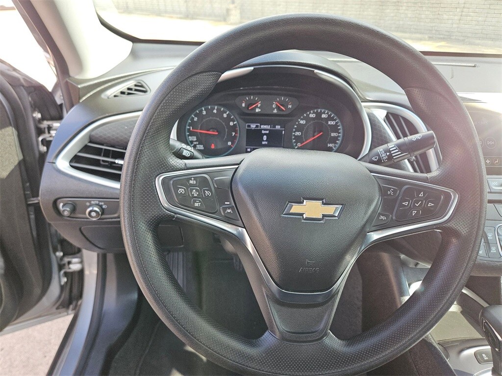 Thumbnail: 2024 Chevrolet Malibu - 17