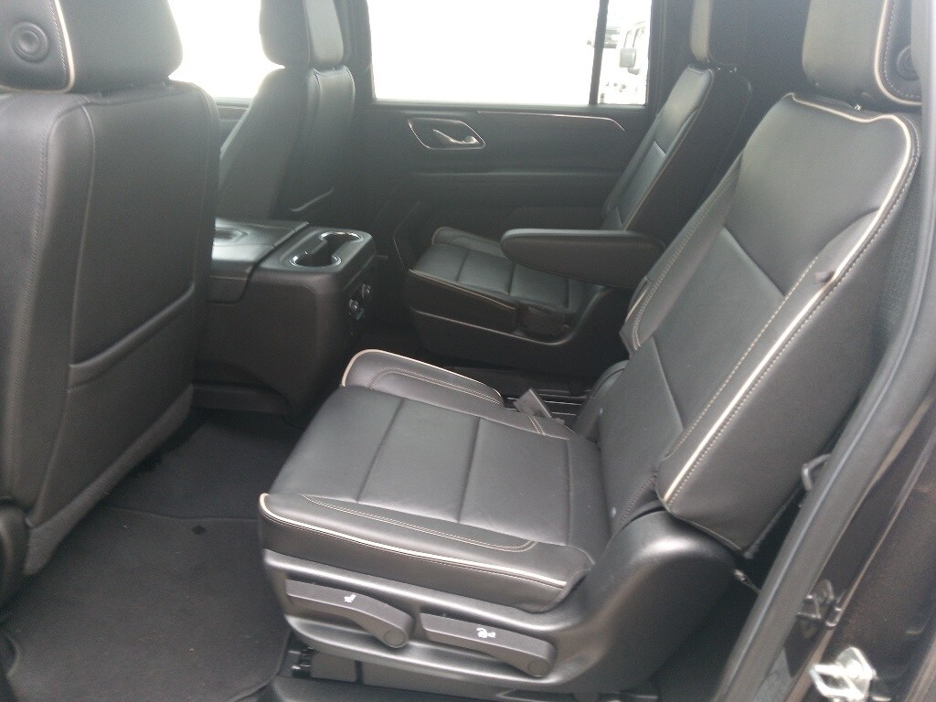 Thumbnail: 2023 Chevrolet Suburban - 10