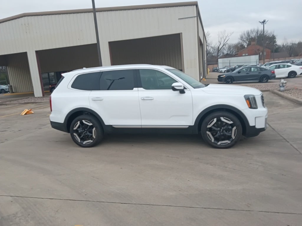 Thumbnail: 2025 Kia Telluride - 7