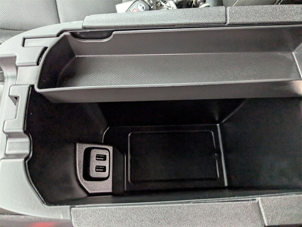 Thumbnail: 2024 GMC Terrain - 28