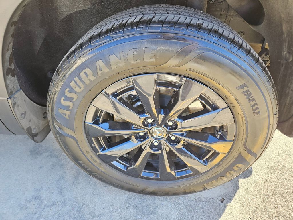 Thumbnail: 2025 Mazda CX-50 - 25