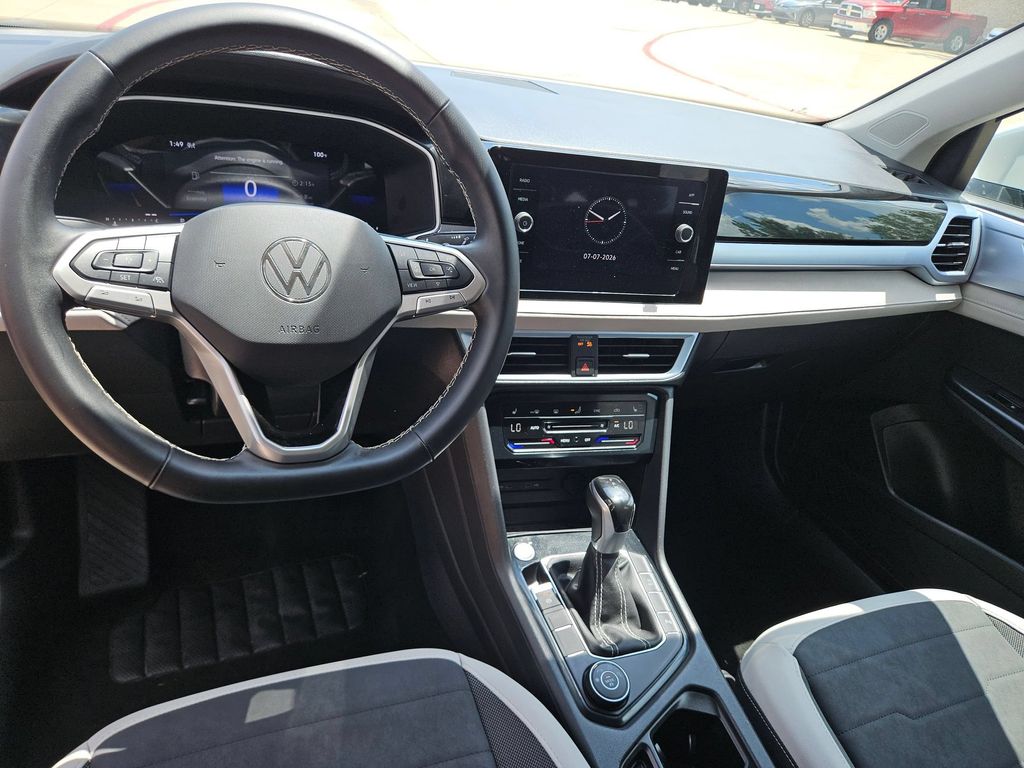 Thumbnail: 2025 Volkswagen Taos - 16