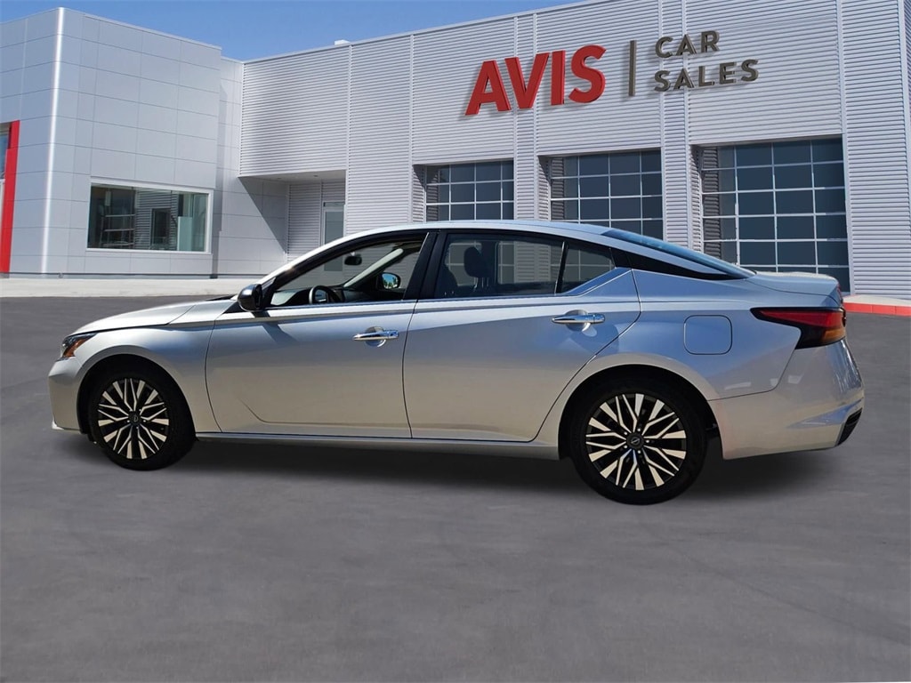 Thumbnail: 2024 Nissan Altima - 10