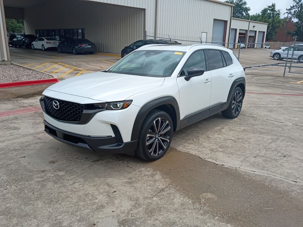 2025 Mazda CX-50's photo