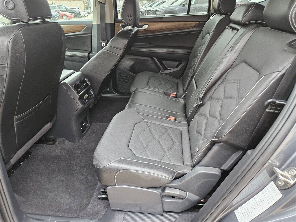 Thumbnail: 2025 Volkswagen Atlas - 27