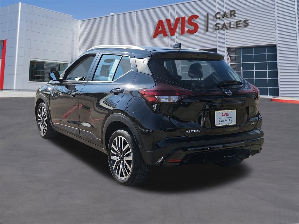 Thumbnail: 2024 Nissan Kicks - 3