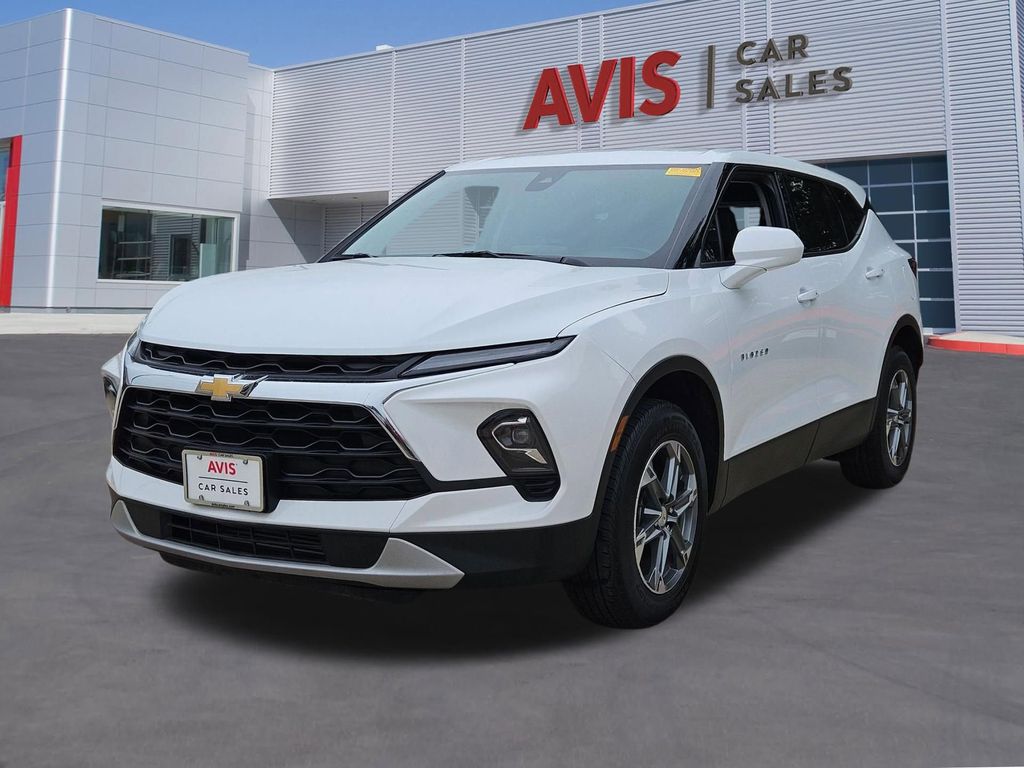 2025 Chevrolet Blazer 2.0T 2LT FWD's photo