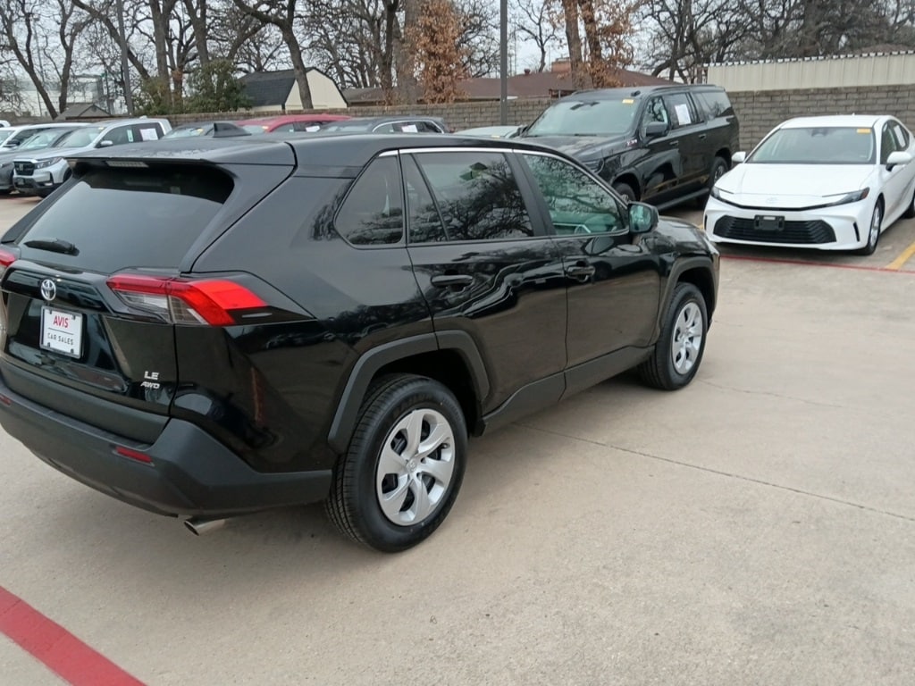 Thumbnail: 2025 Toyota RAV4 - 9