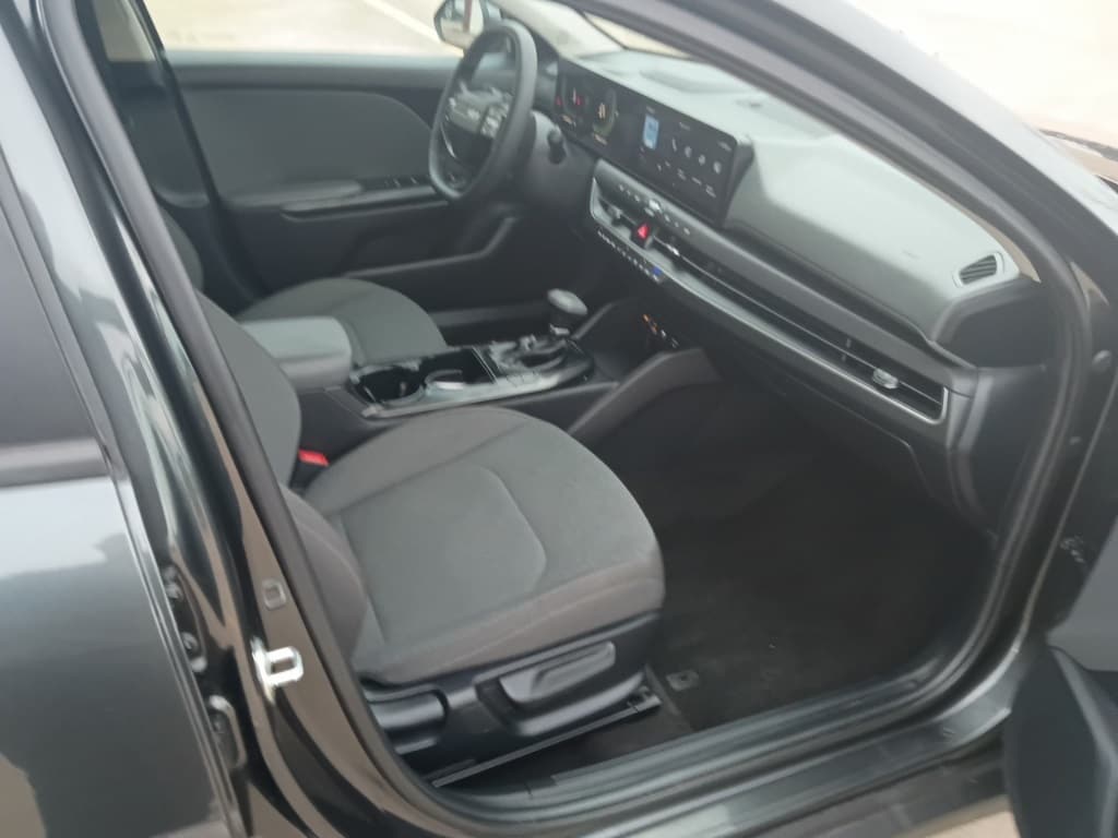 Thumbnail: 2025 Kia K4 - 8