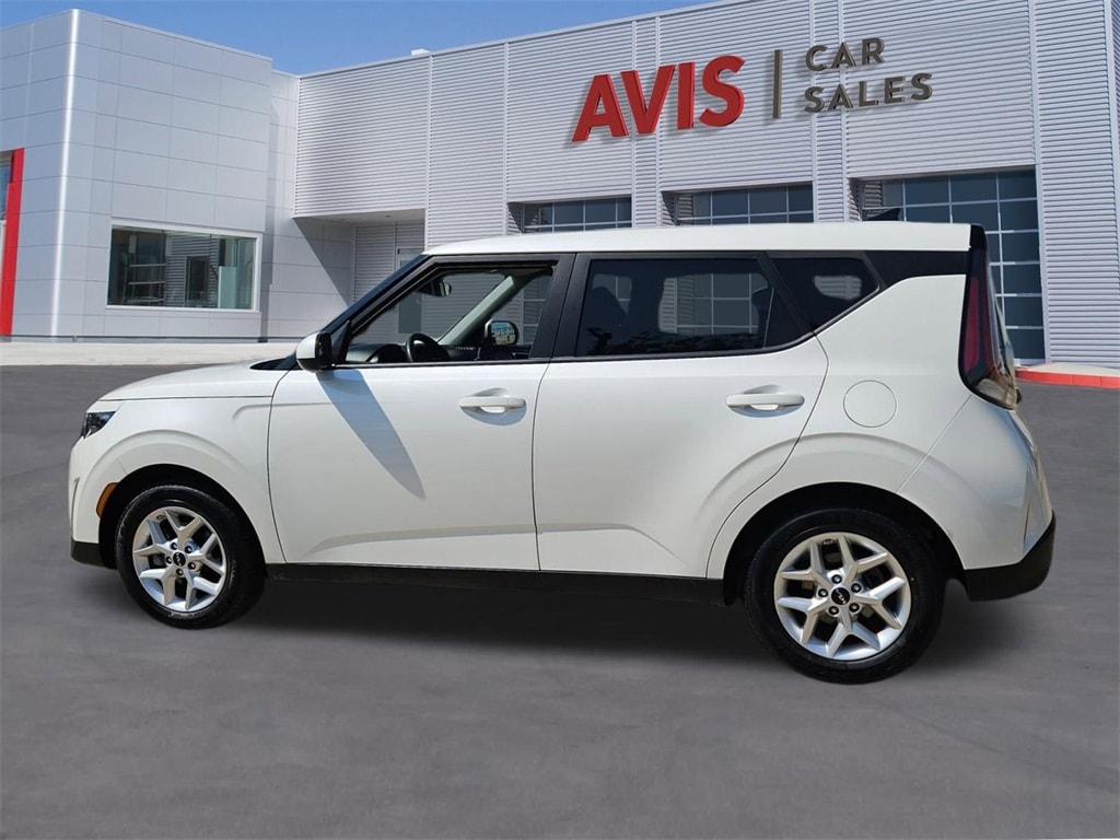 Thumbnail: 2023 Kia Soul - 10