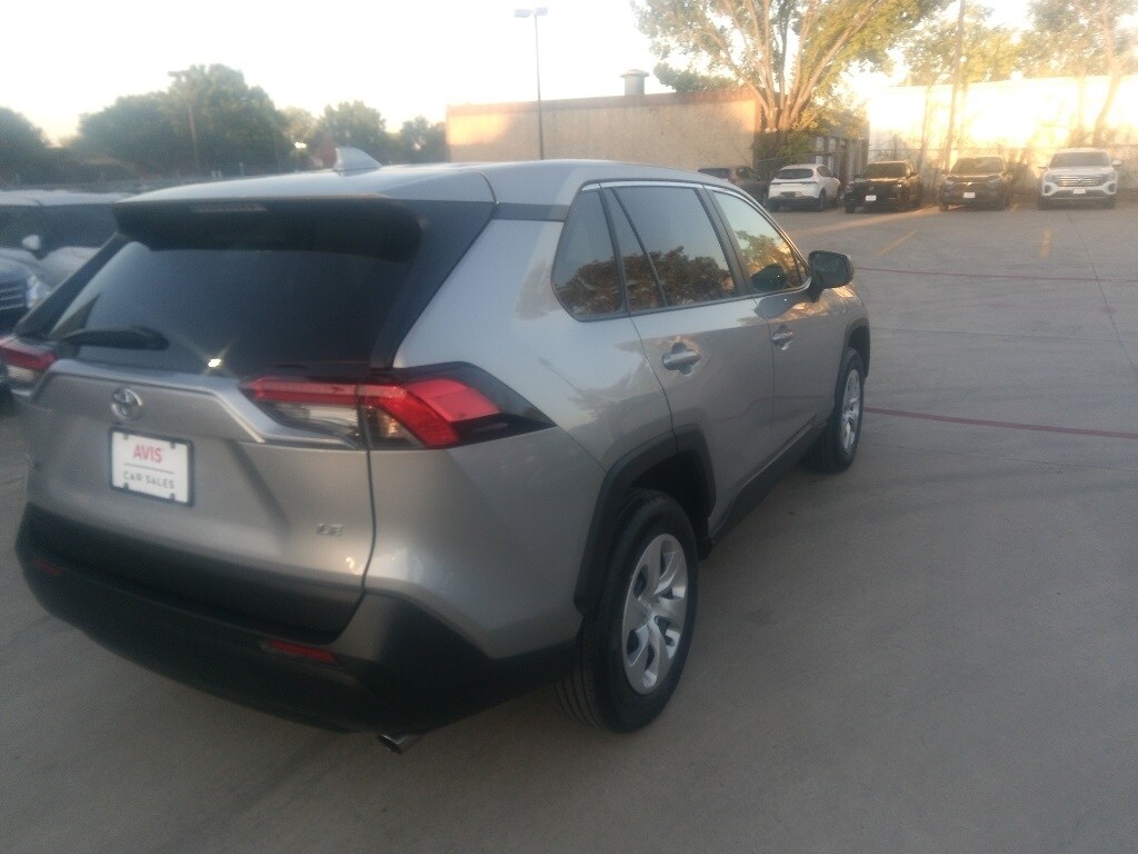 Thumbnail: 2025 Toyota RAV4 - 9