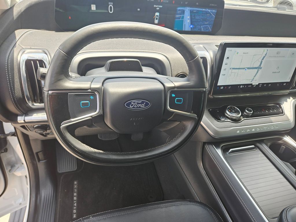 Thumbnail: 2025 Ford Expedition - 17