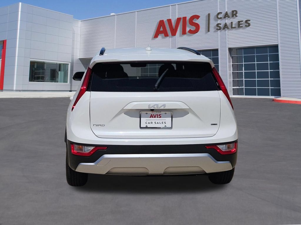 Thumbnail: 2025 Kia Niro - 5