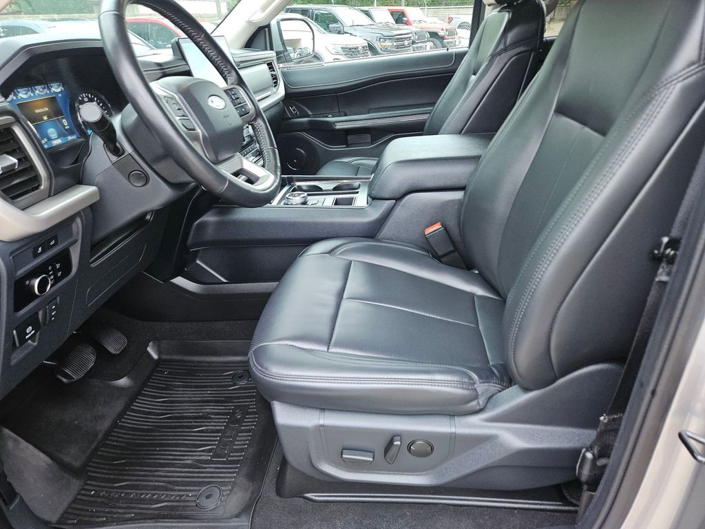 Thumbnail: 2024 Ford Expedition MAX - 11