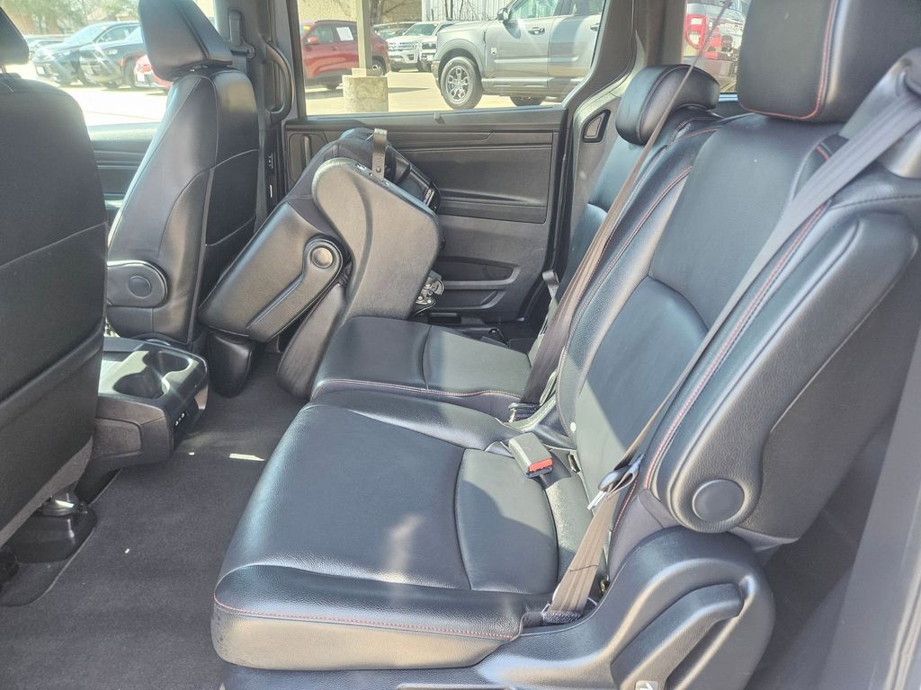 Thumbnail: 2025 Honda Odyssey - 27