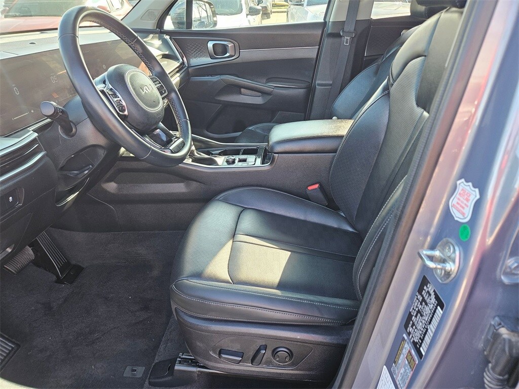 Thumbnail: 2024 Kia Sorento - 11