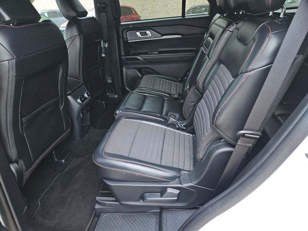 Thumbnail: 2025 Ford Explorer - 27