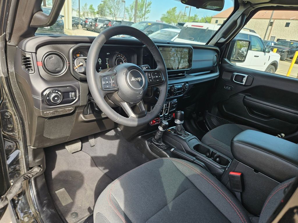 Thumbnail: 2025 Jeep Wrangler - 13